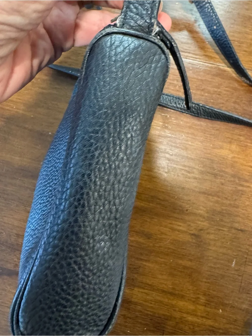 Kate Spade 8x6.5 Crossbody Bag Black Leather Zipper Pockets Adjustable Strap